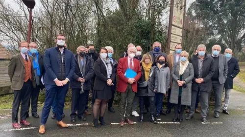 Ces élus sarthois qui soutiennent Emmanuel Macron